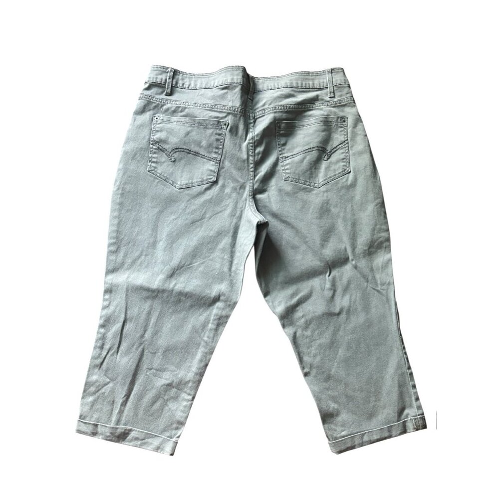 Faded Glory Women's Gray Cotton Capris - Picture 2 of 6